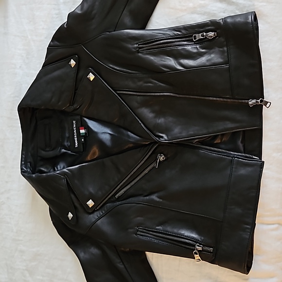 Black leather jacket size small...like new - Picture 1 of 3